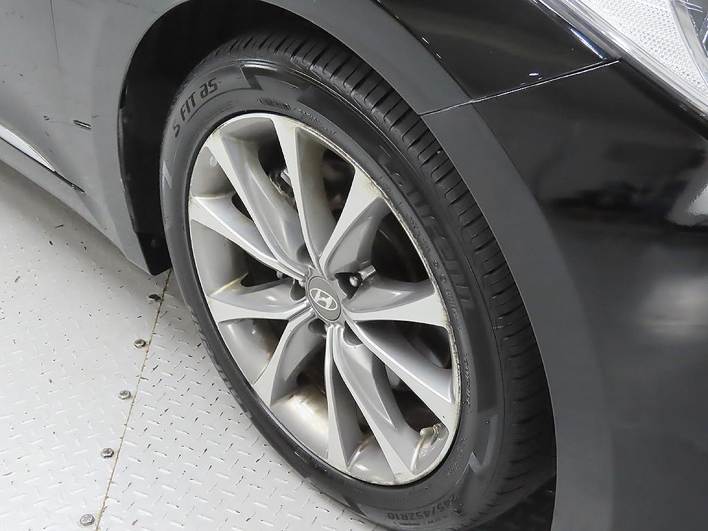 HYUNDAI Grandeur - Vista 9