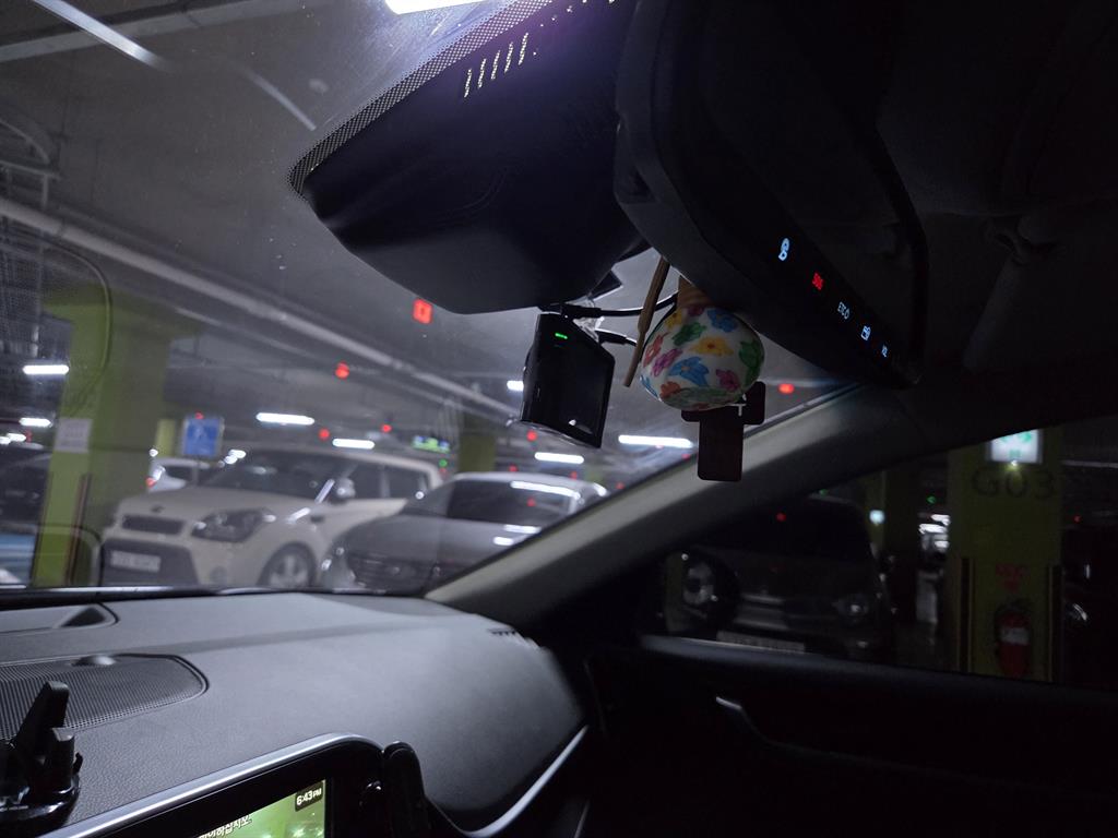 HYUNDAI Grandeur - Vista 11