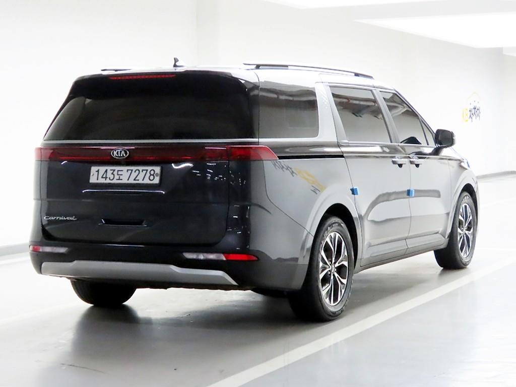 KIA Carnival - Vista 4