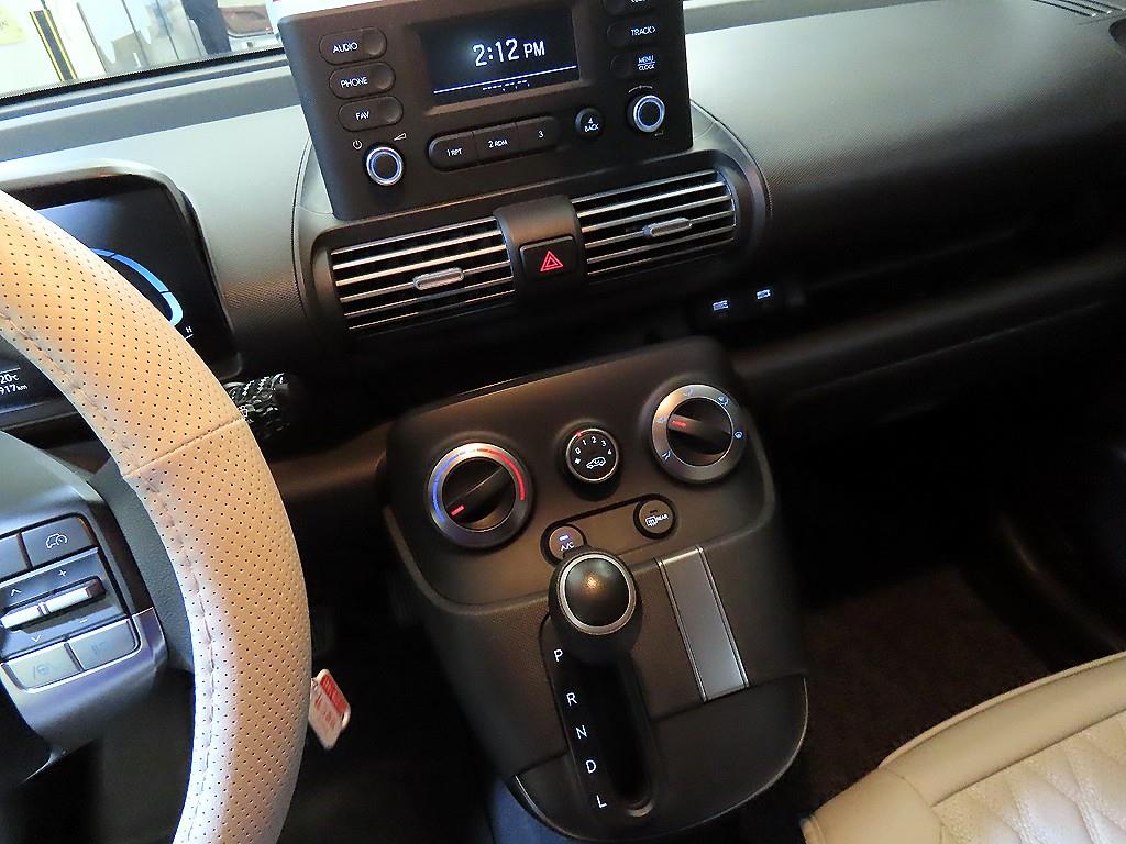 HYUNDAI Casper - Vista 11