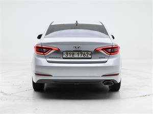 HYUNDAI Sonata - Vista 10