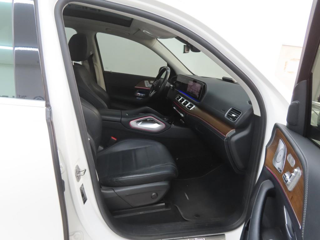 Mercedes Benz GLE Class - Vista 8
