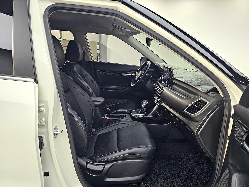 KIA Seltos - Vista 11