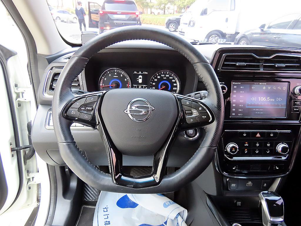 Ssangyong Tivoli - Vista 8