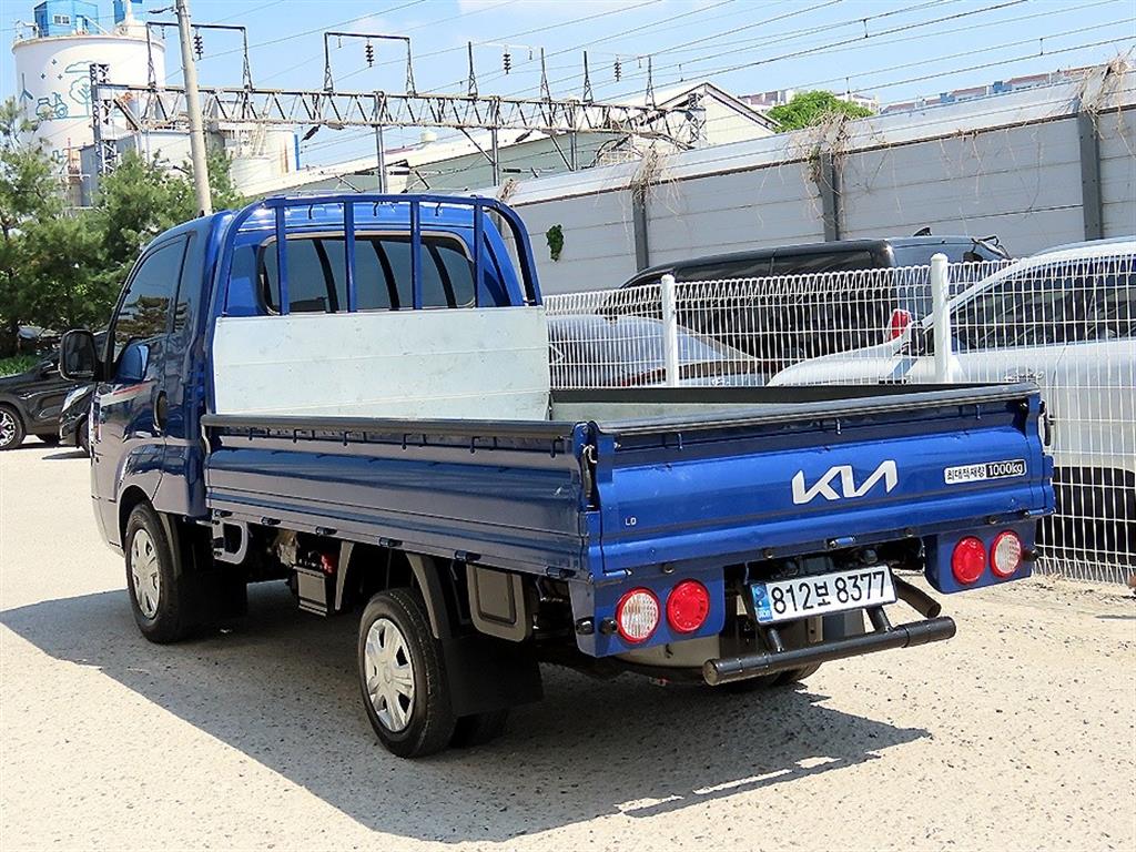 Small Truck Cargo (small) - Vista 3