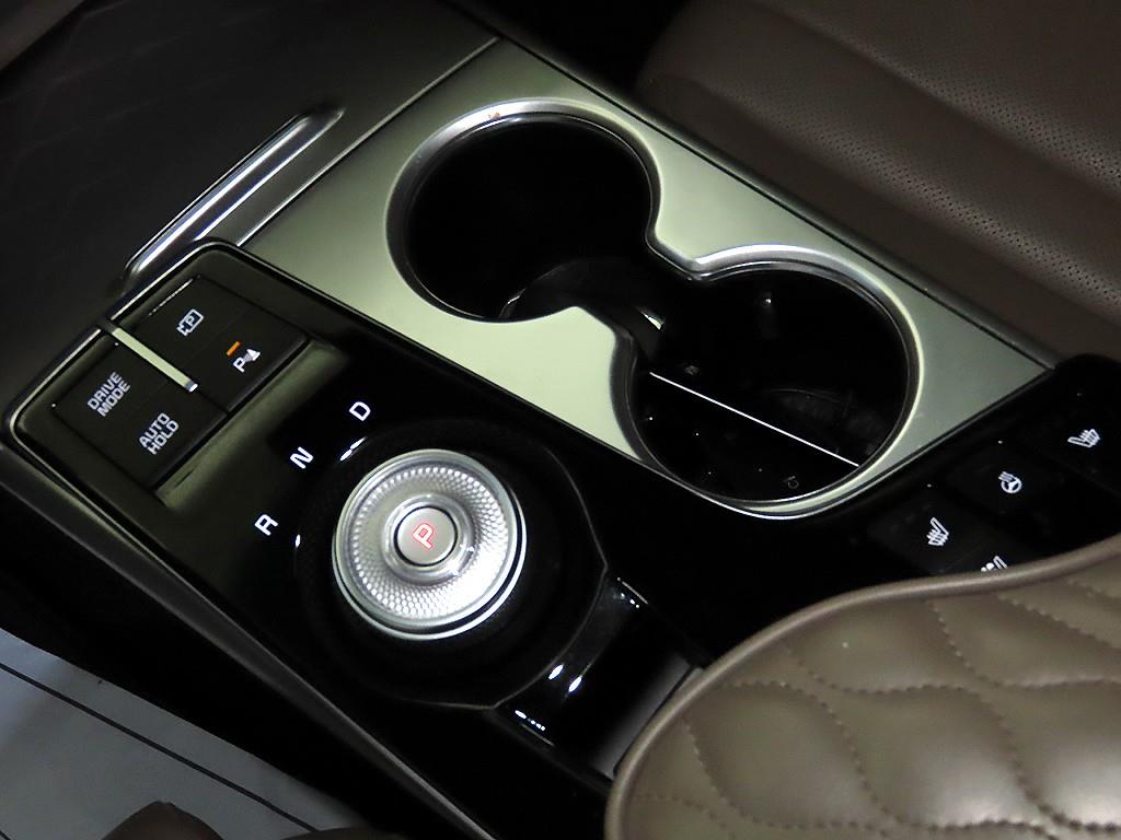 KIA K8 - Vista 12
