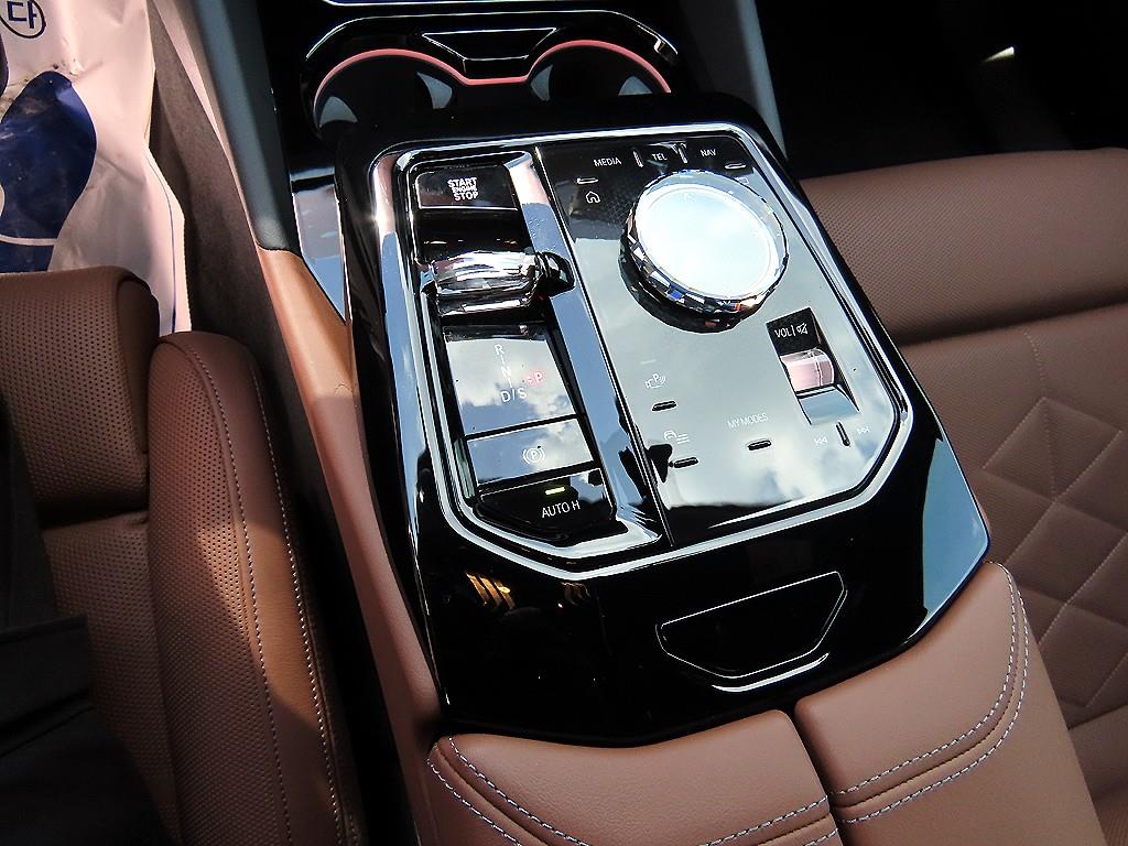 BMW 5 Series - Vista 11