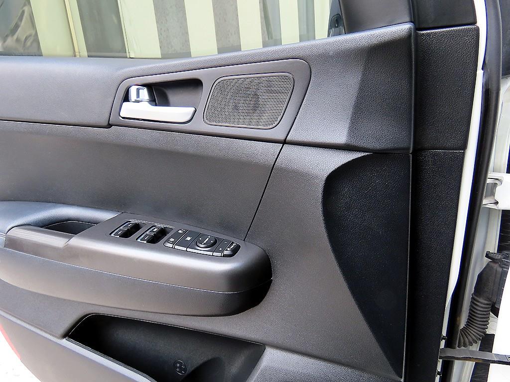 KIA Sportage - Vista 11