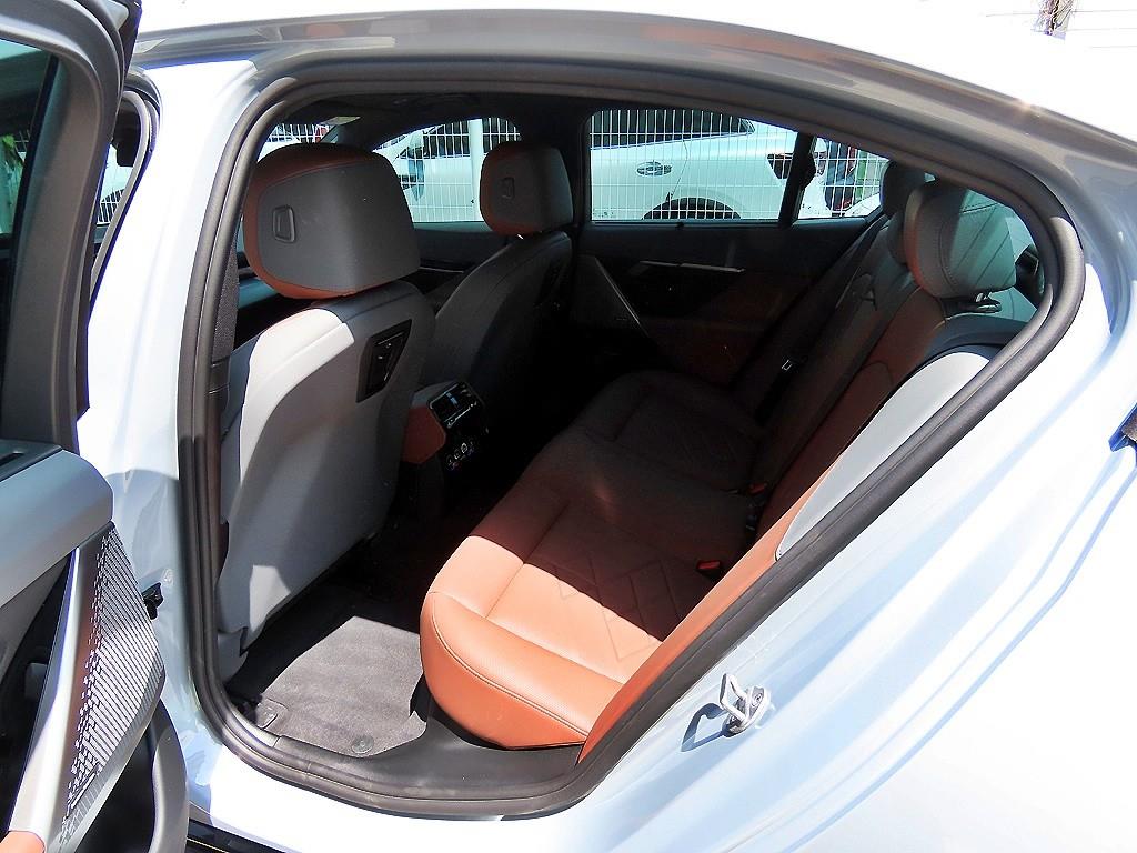 BMW 5 Series - Vista 6