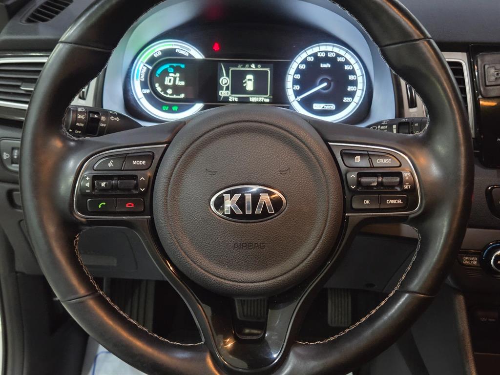 KIA Niro - Vista 9