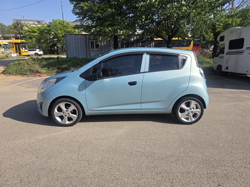 Chevrolet Spark - Vista 5