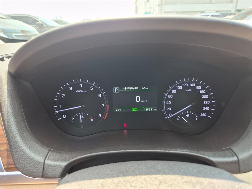 Genesis G80 - Vista 6