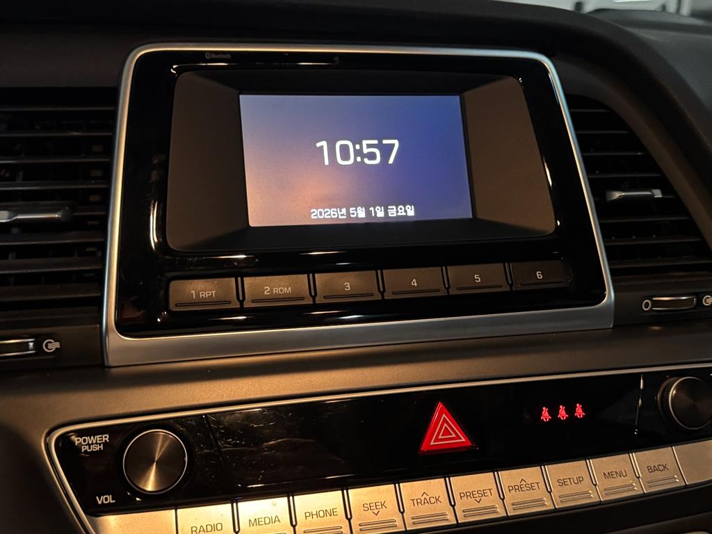 HYUNDAI Sonata - Vista 11