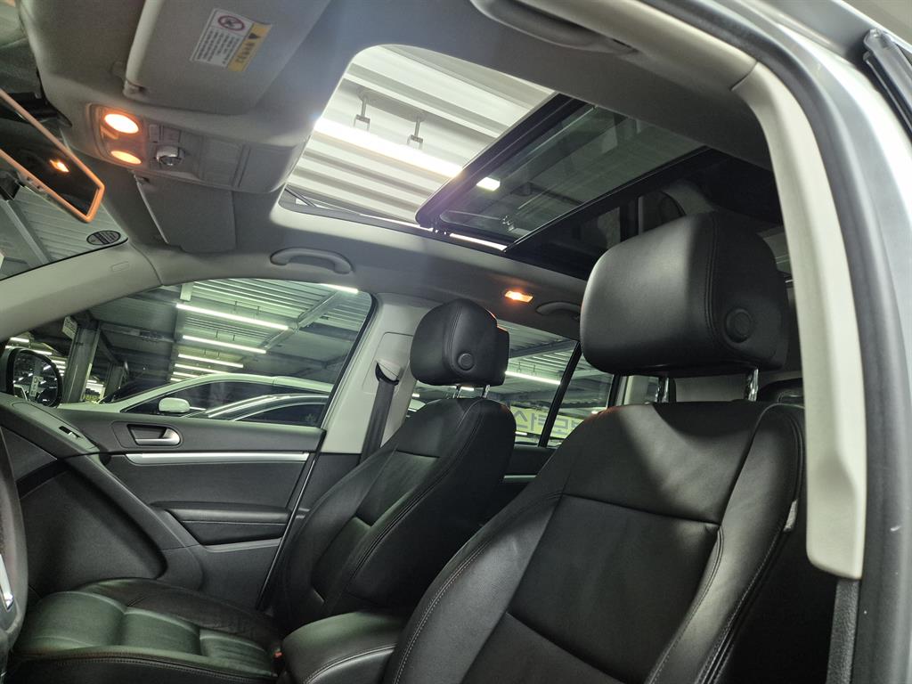 Volkswagen Tiguan - Vista 9