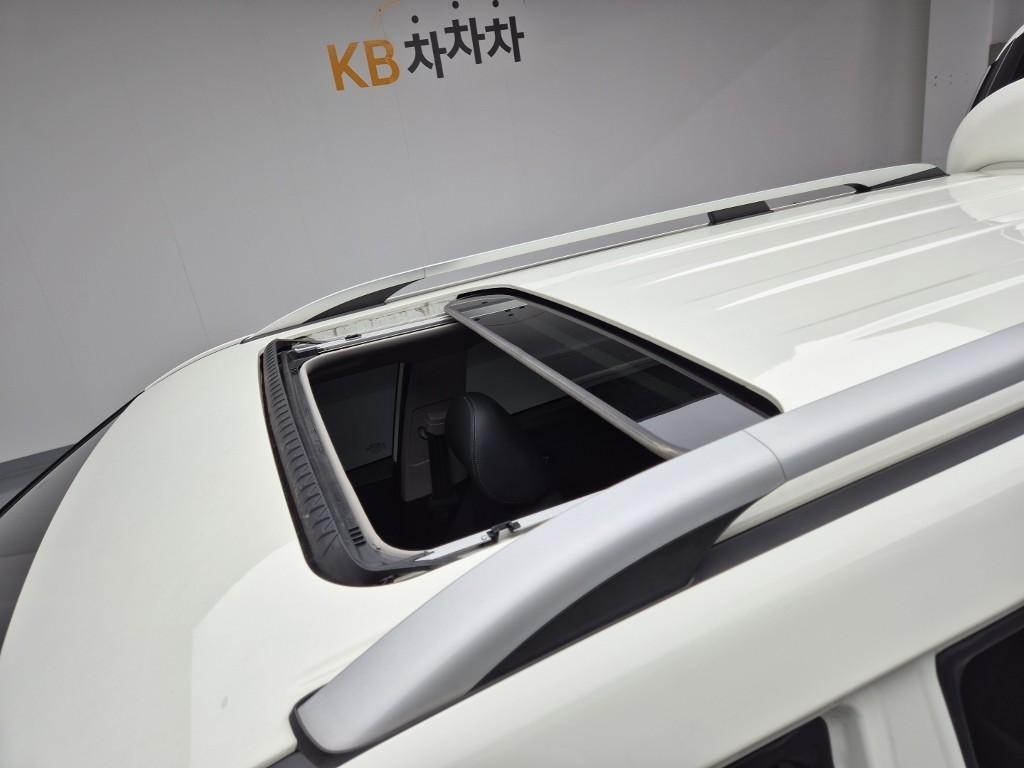 Ssangyong Tivoli 2022 Blanco - Importación desde Corea - HF Imports Iquique - Foto 13