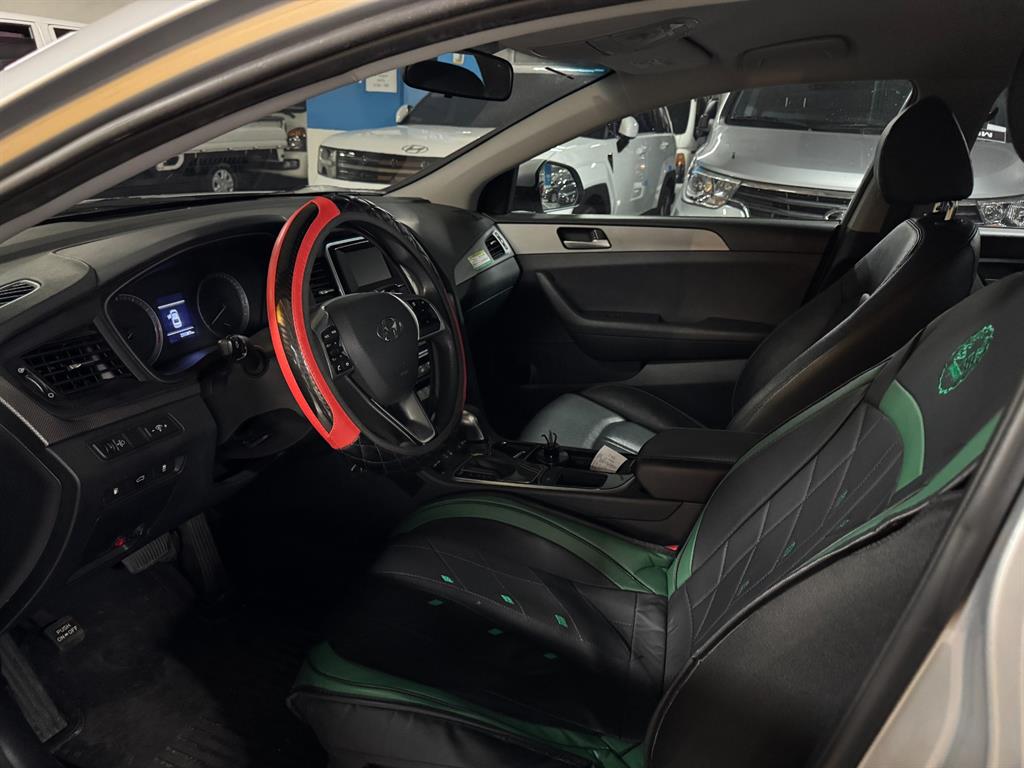 HYUNDAI Sonata - Vista 7