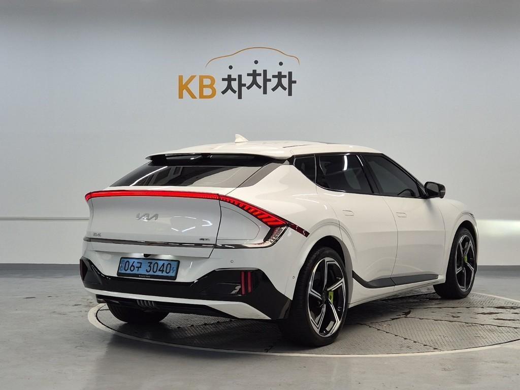 KIA EV6 - Vista 3