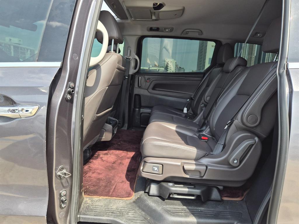 Honda Odyssey - Vista 12