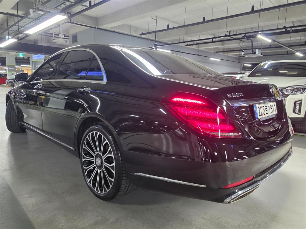 Mercedes Benz S Class - Vista 3