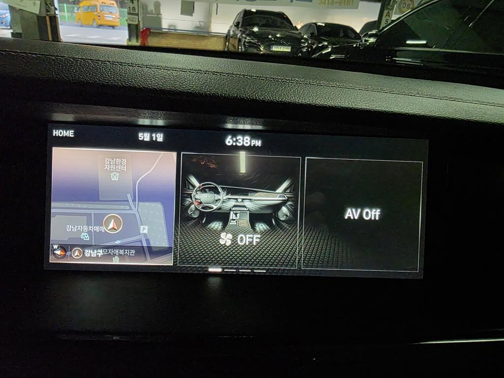 Genesis G90 - Vista 7