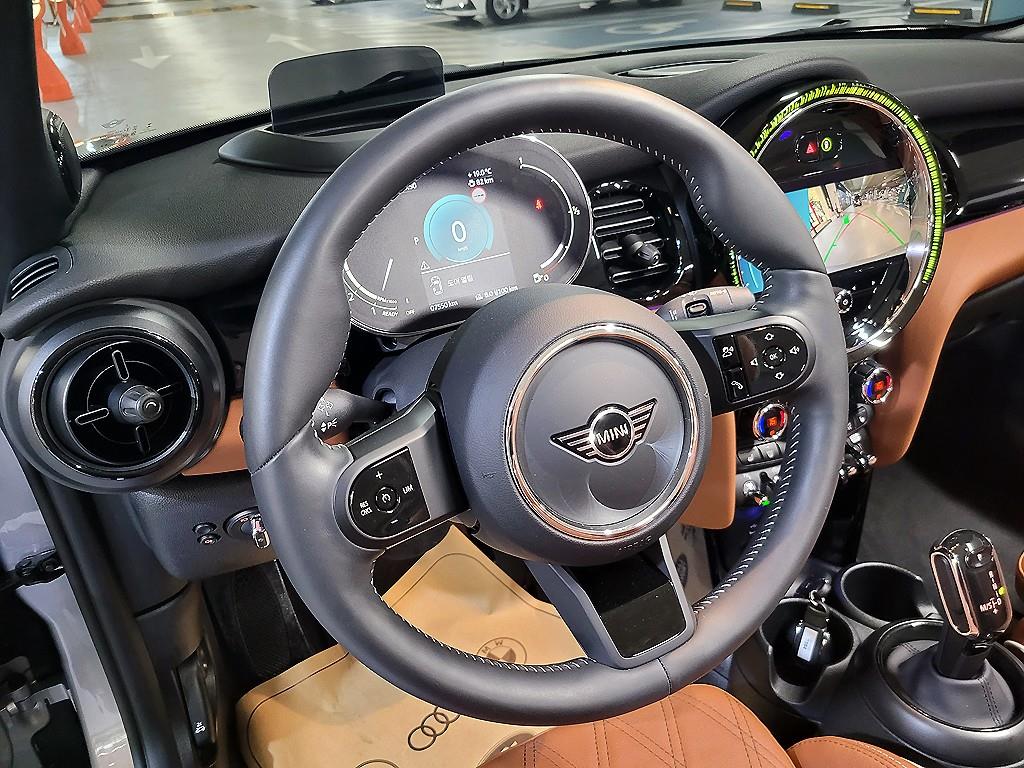 Mini Cooper Convertible - Vista 11
