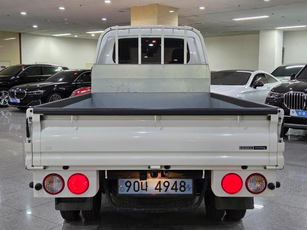 Small Truck Cargo (small) - Vista 4