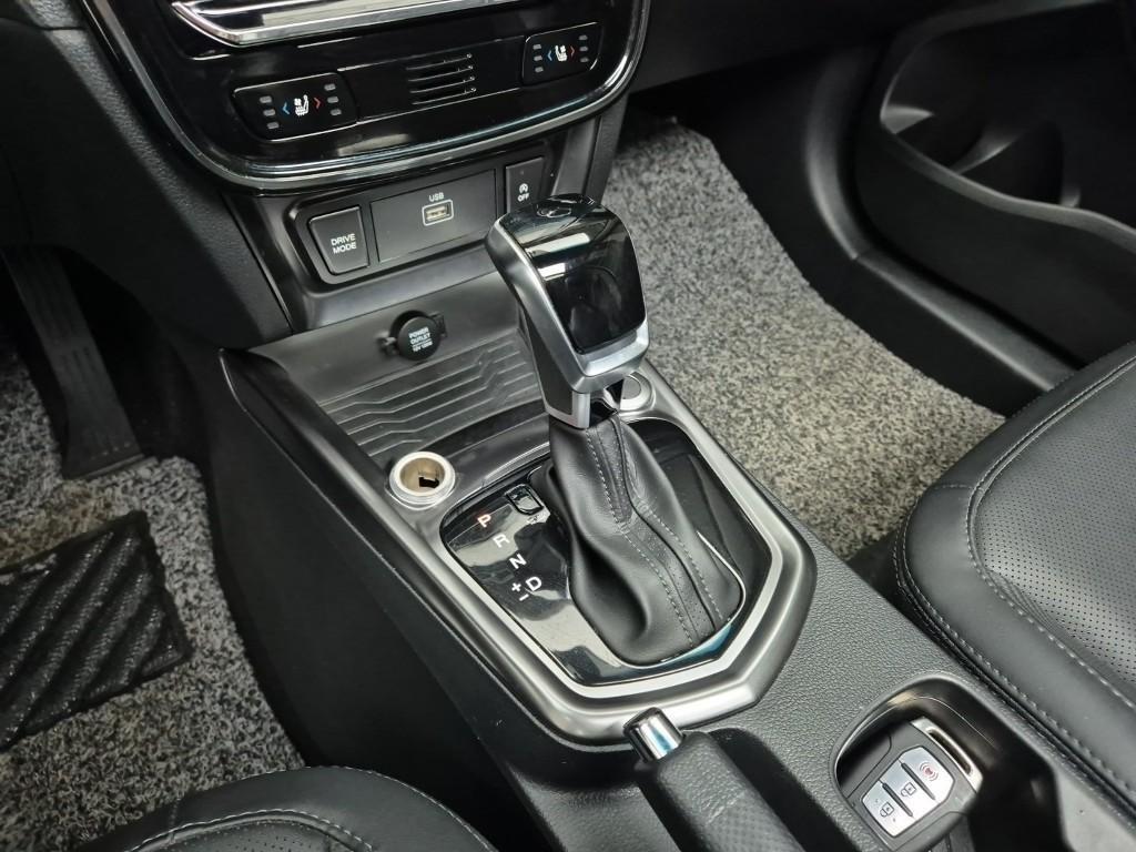 Ssangyong Tivoli - Vista 8