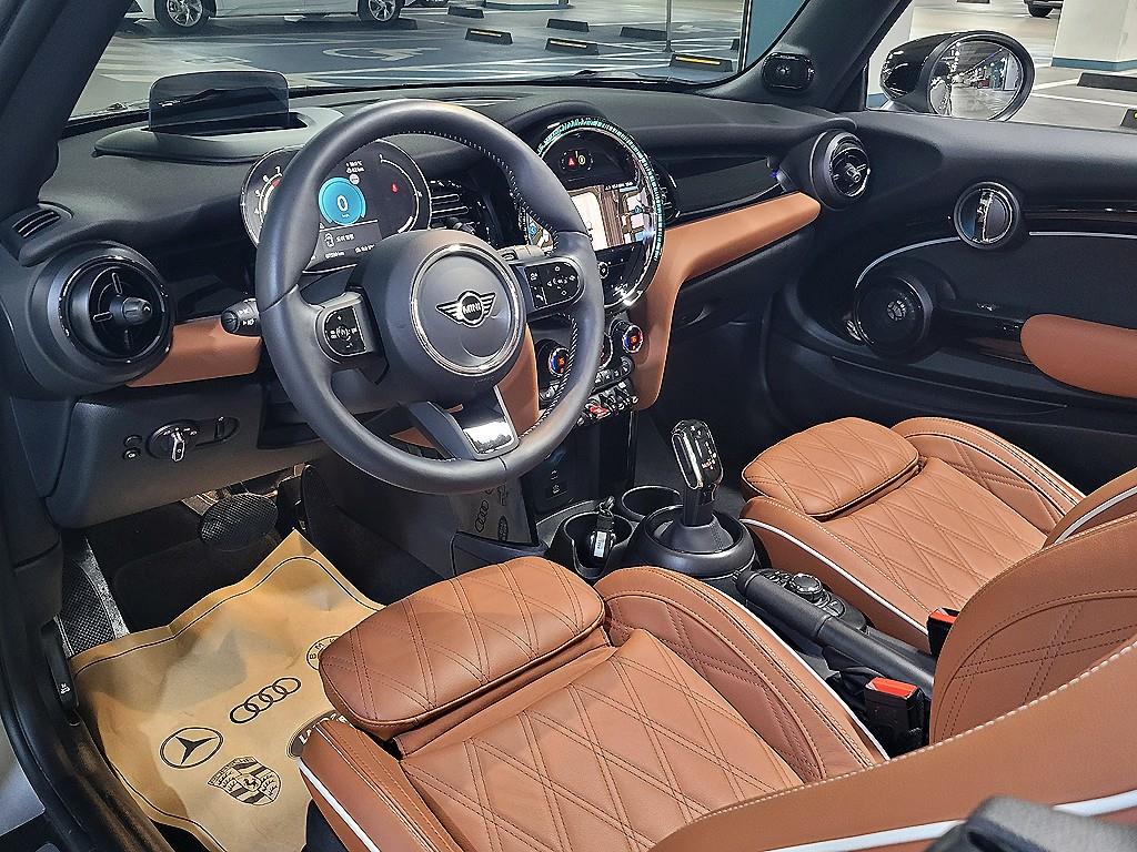 Mini Cooper Convertible - Vista 6
