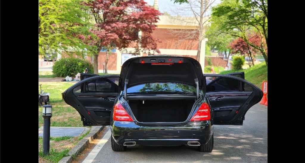 Mercedes Benz S Class - Vista 9