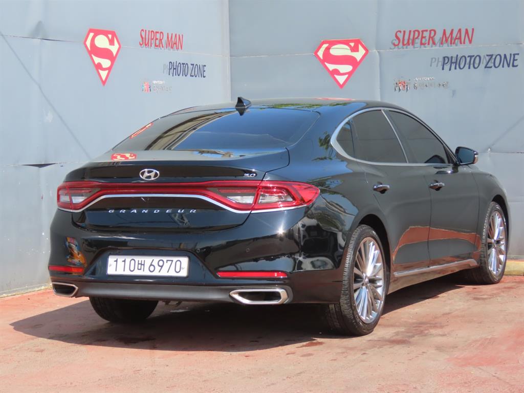 HYUNDAI Grandeur - Vista 5