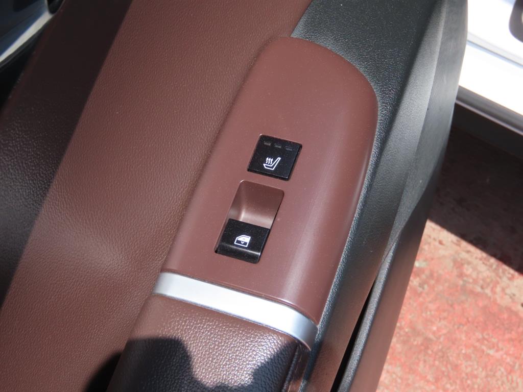 HYUNDAI Grandeur - Vista 11