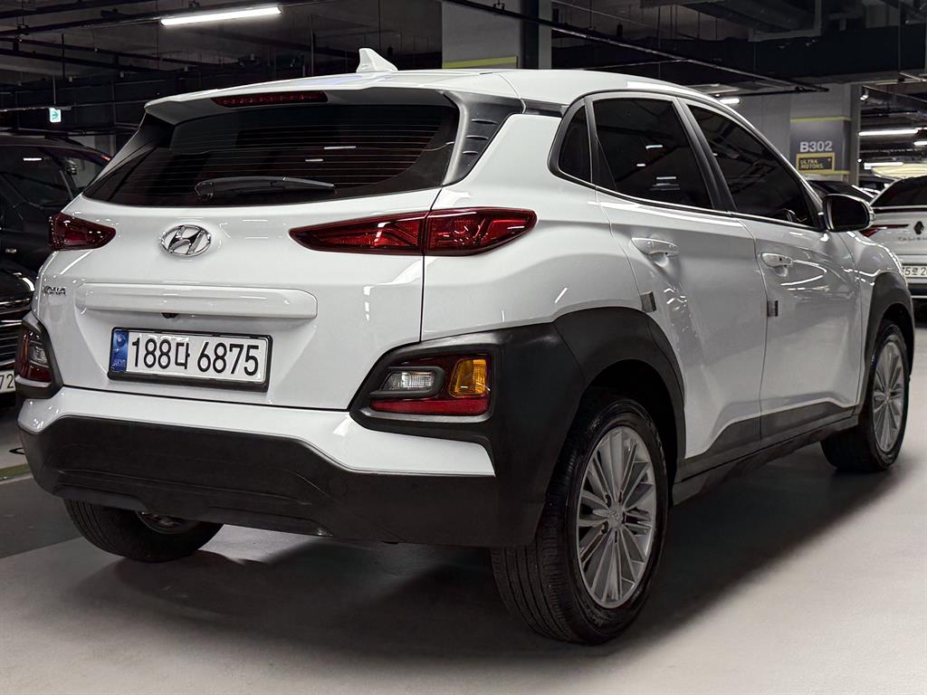 HYUNDAI Kona - Vista 3