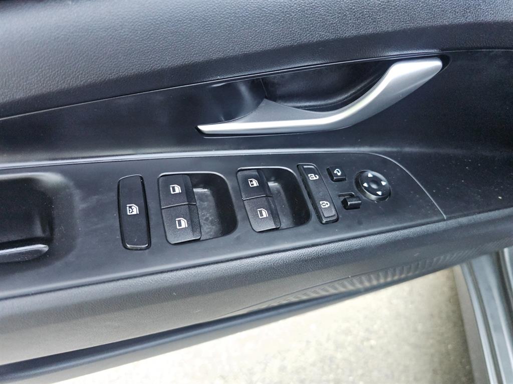 HYUNDAI Avante - Vista 7