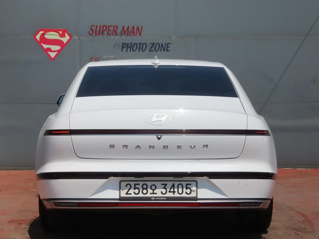 HYUNDAI Grandeur - Vista 7