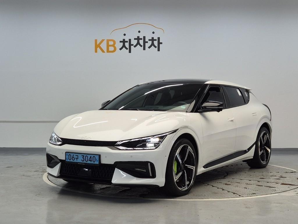 KIA EV6 2023 Blanco - Importación desde Corea - HF Imports Iquique - Foto 1