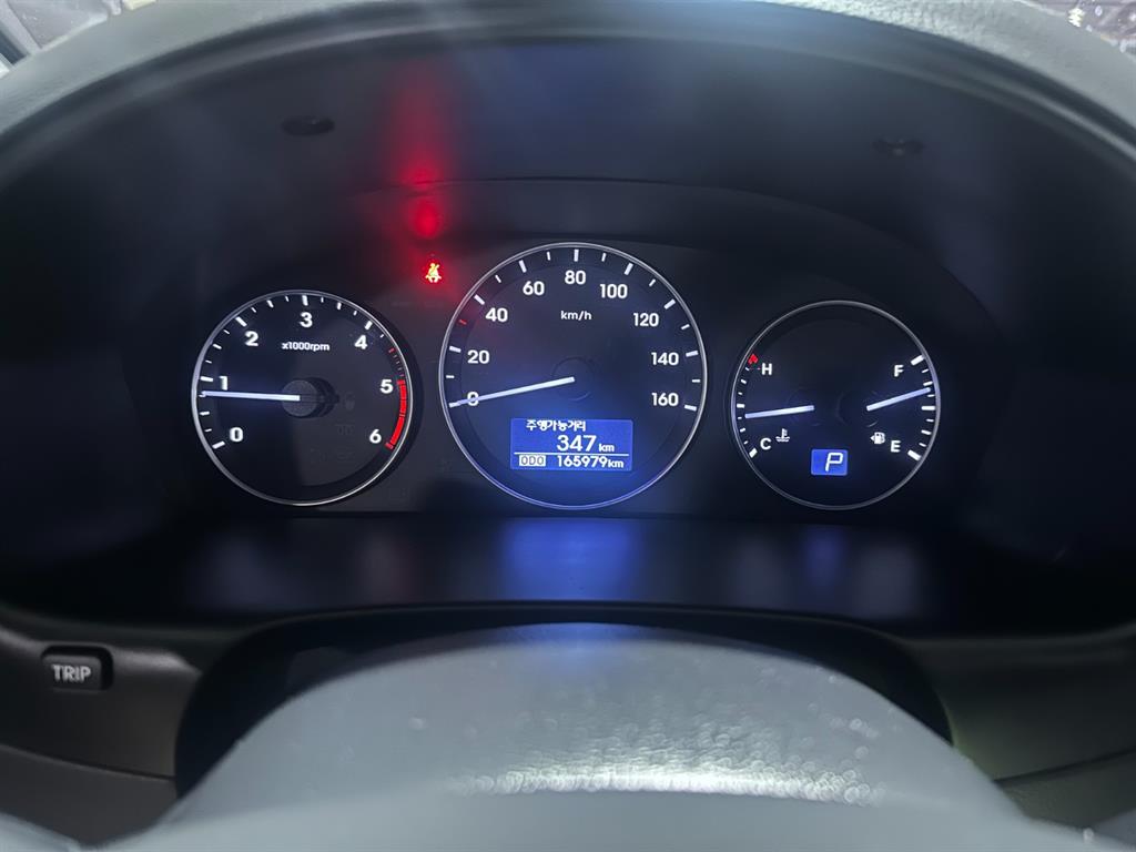 HYUNDAI Starex - Vista 7
