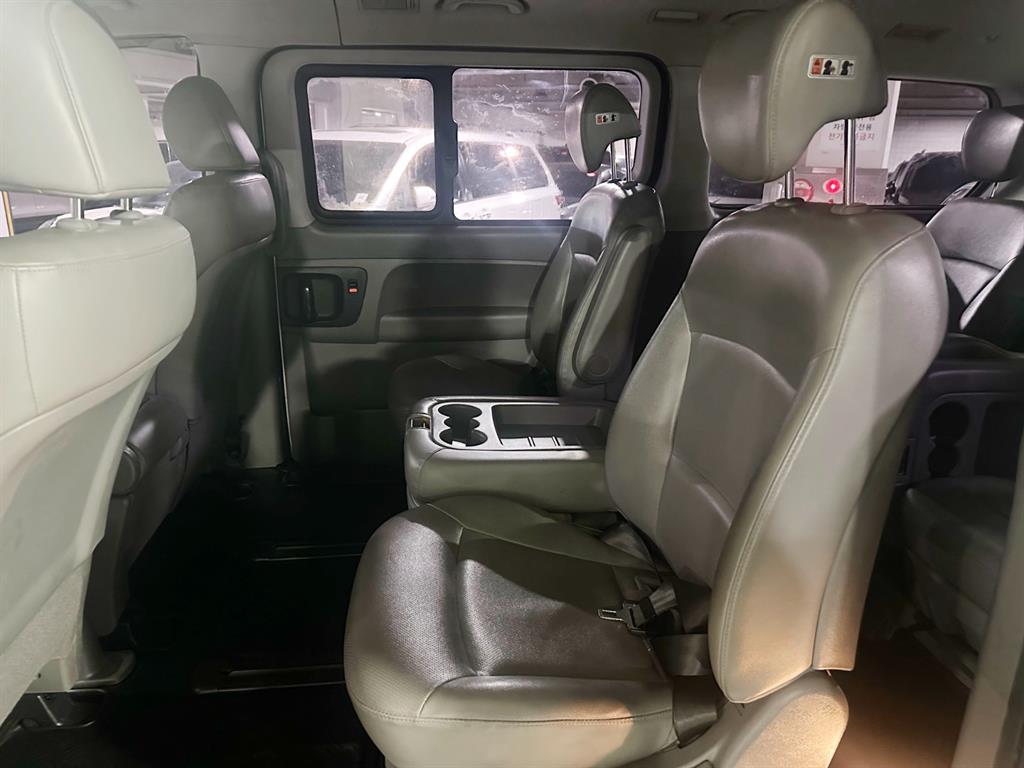 HYUNDAI Starex 2016 Gris - Importación desde Corea - HF Imports Iquique - Foto 14