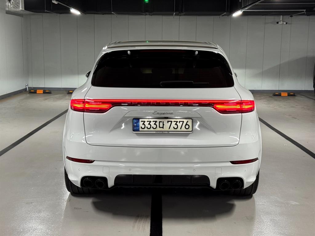 Porsche Cayenne - Vista 4