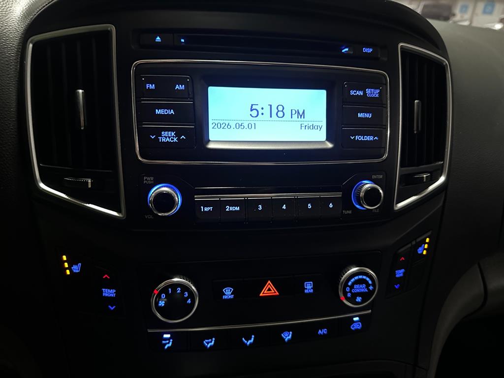 HYUNDAI Starex - Vista 9