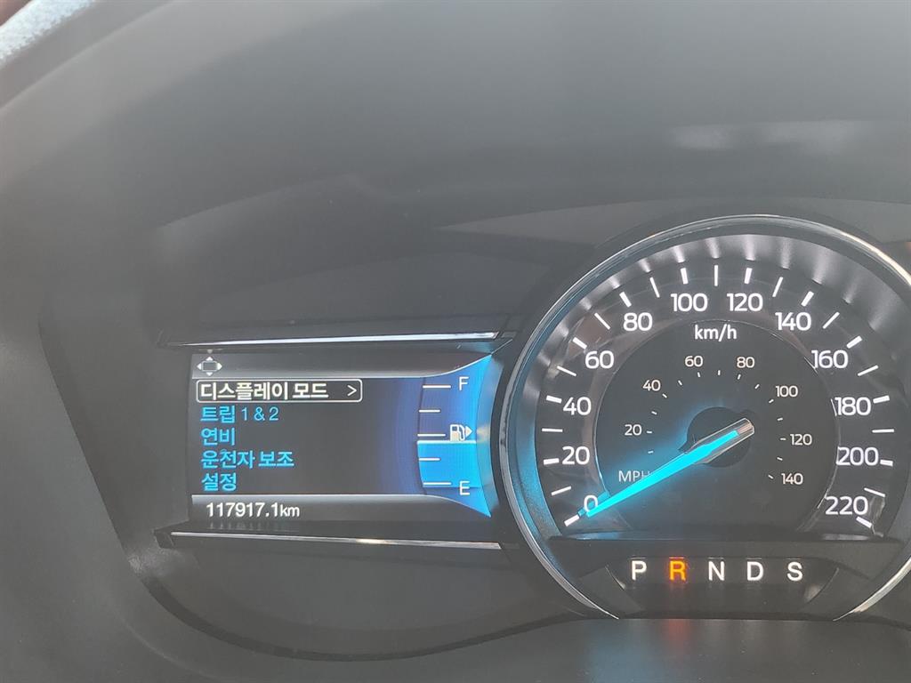 Ford Explorer - Vista 5