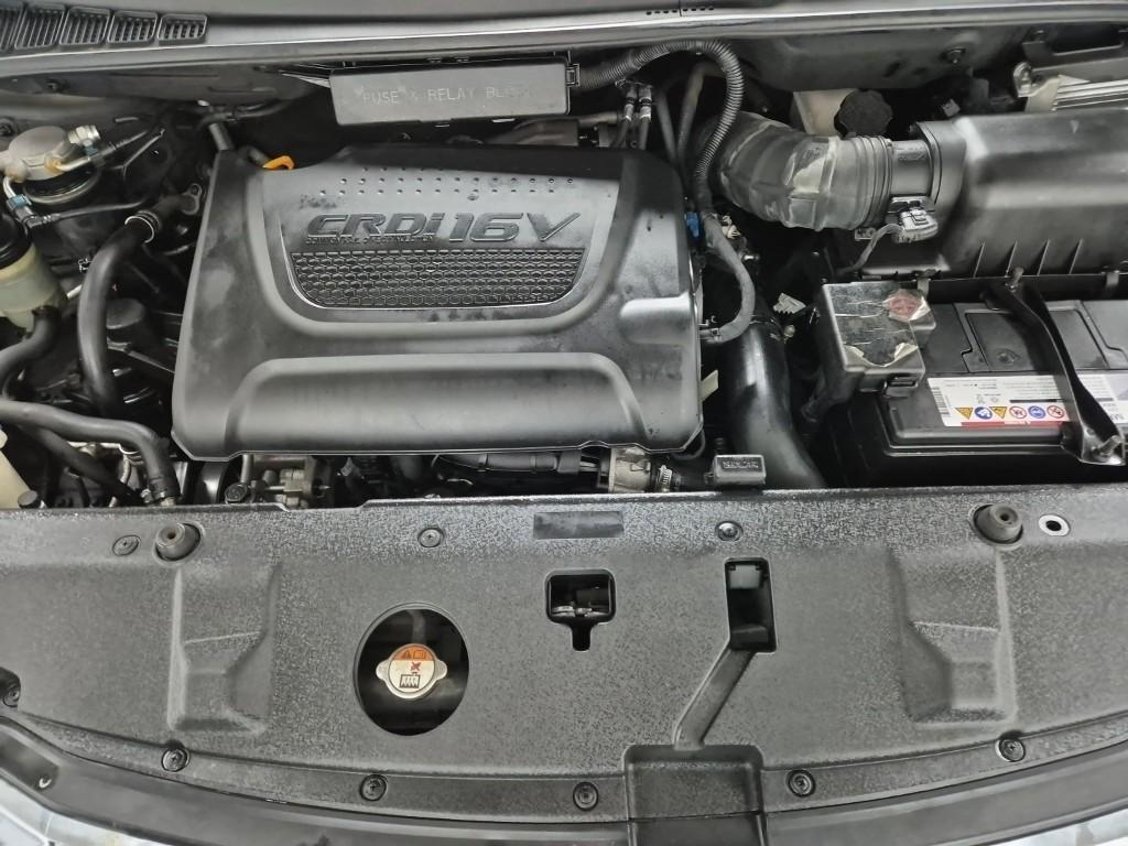 KIA Carnival - Vista 6