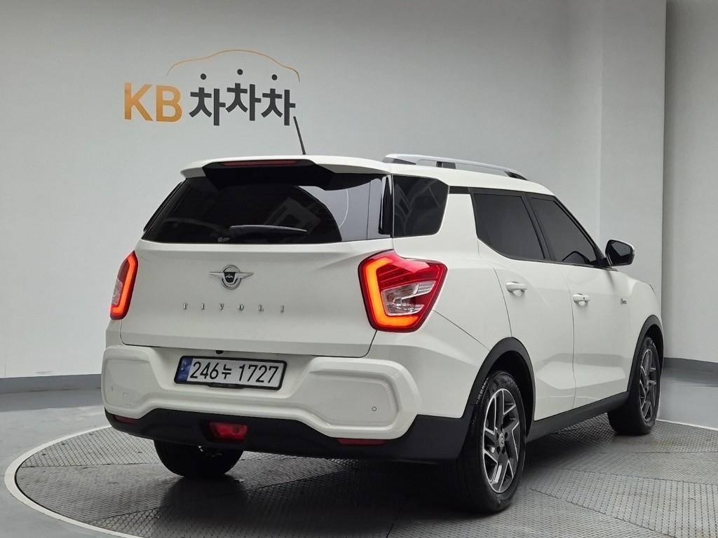 Ssangyong Tivoli - Vista 3