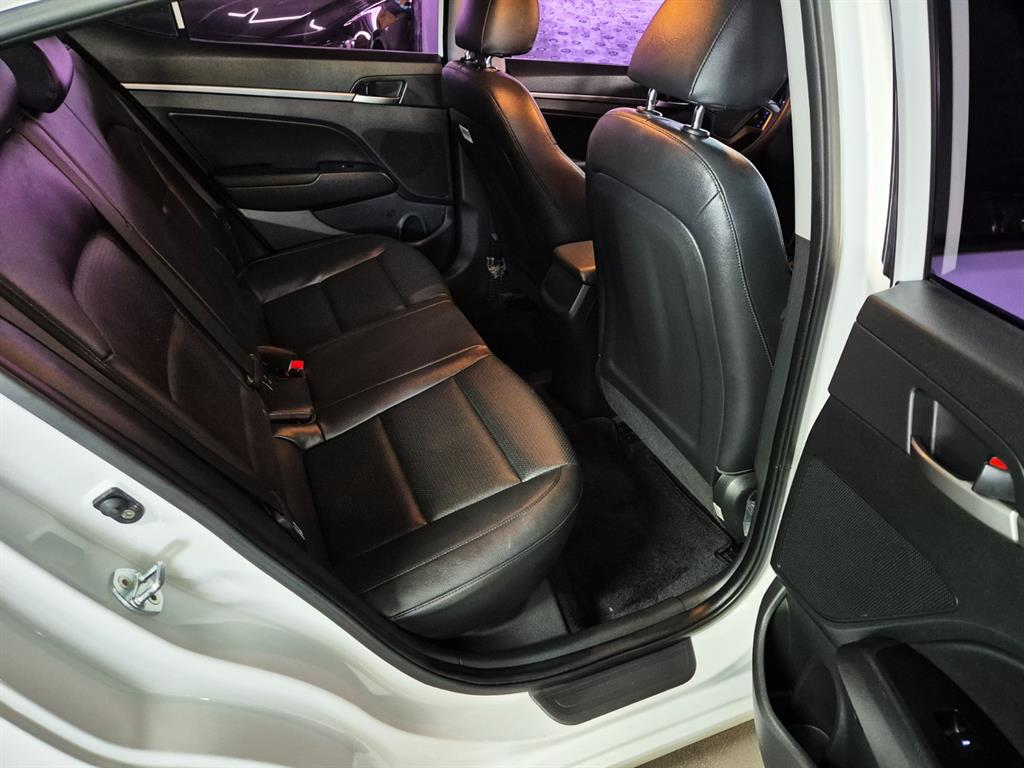 HYUNDAI Avante 2018 Blanco - Importación desde Corea - HF Imports Iquique - Foto 19