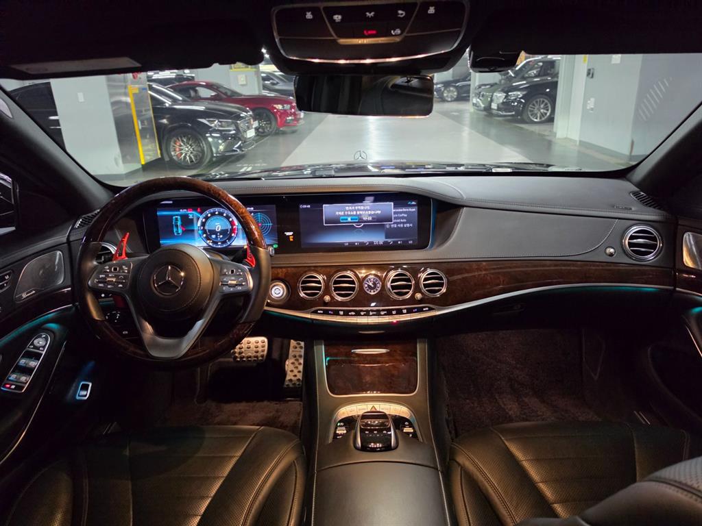Mercedes Benz S Class - Vista 12