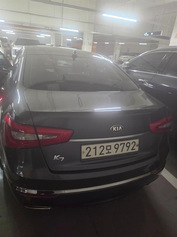 KIA K7 - Vista 4