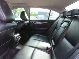 Infiniti Q - Vista 12