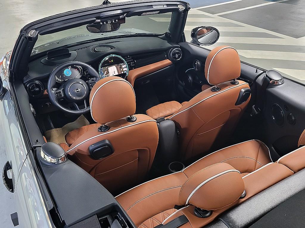 Mini Cooper Convertible - Vista 9