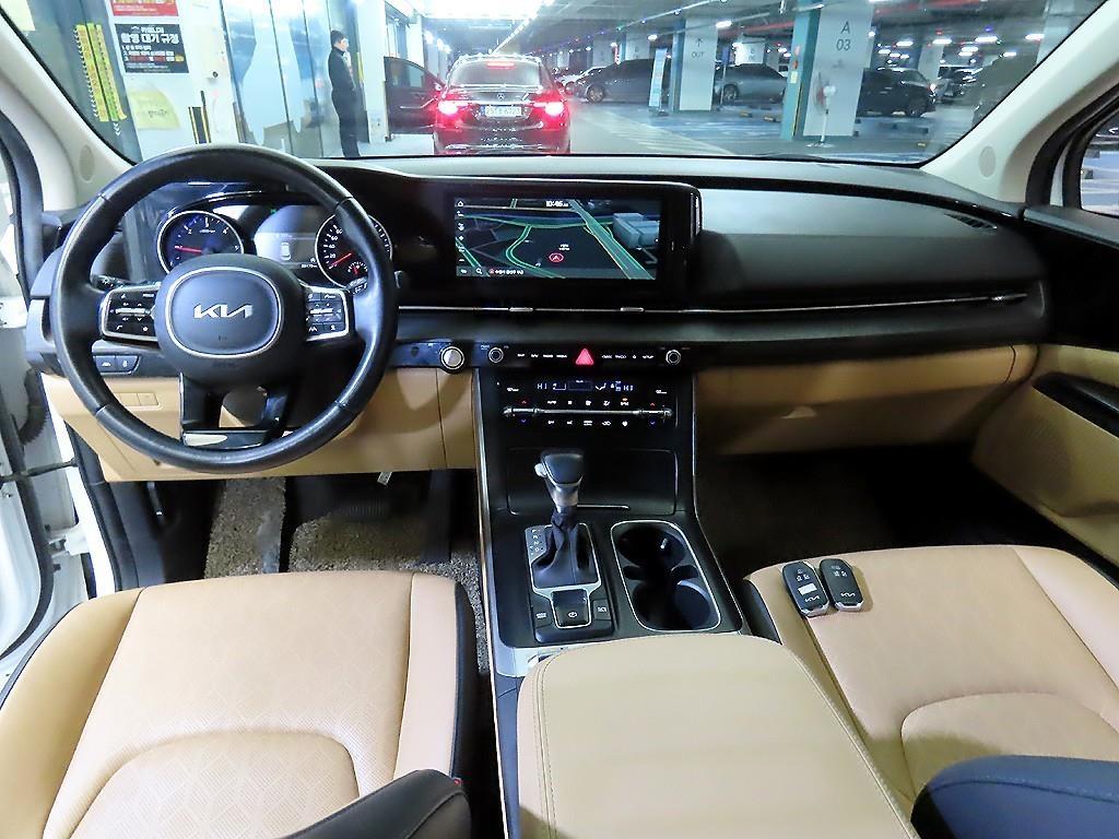 KIA Carnival - Vista 4