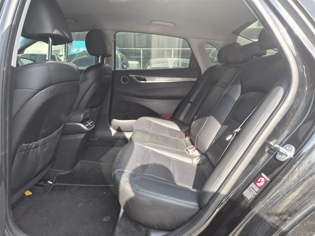 HYUNDAI Grandeur - Vista 12