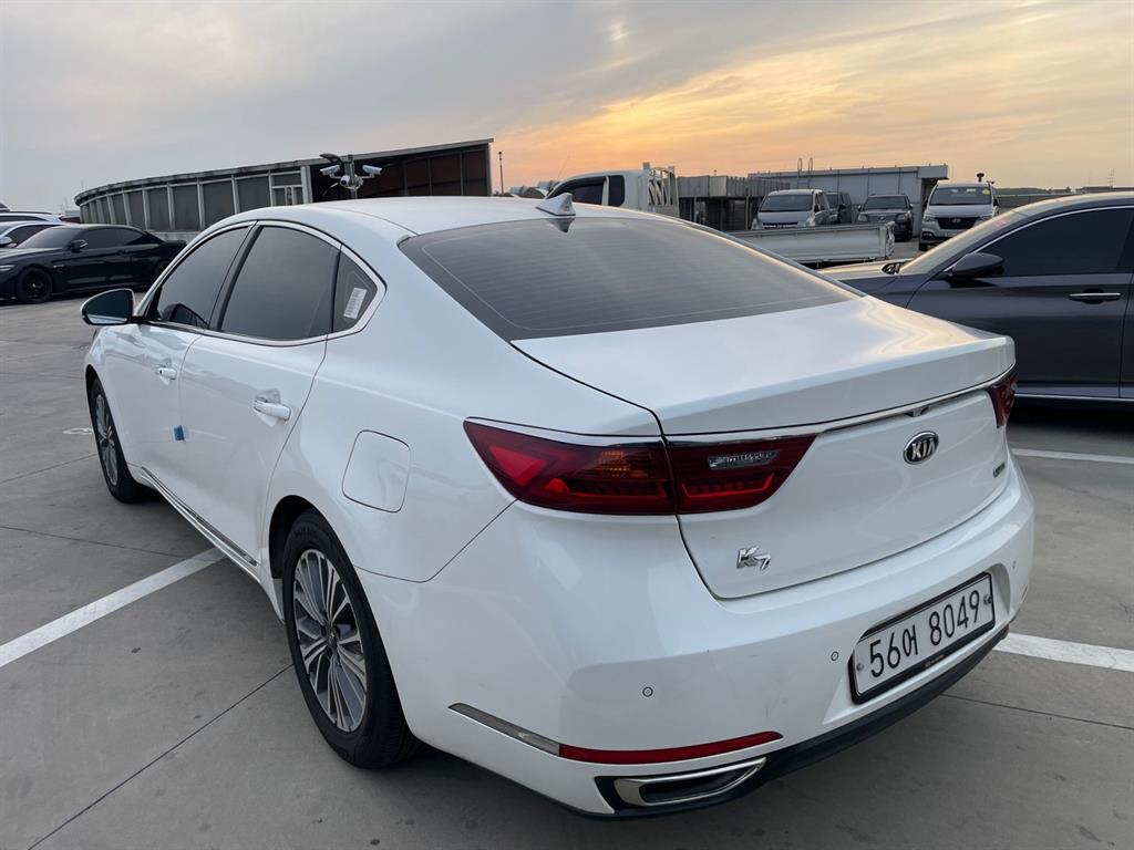 KIA K7 - Vista 3